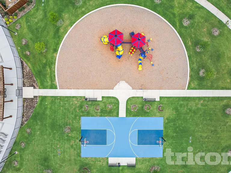 1340 Amapola Dr — Photo 22