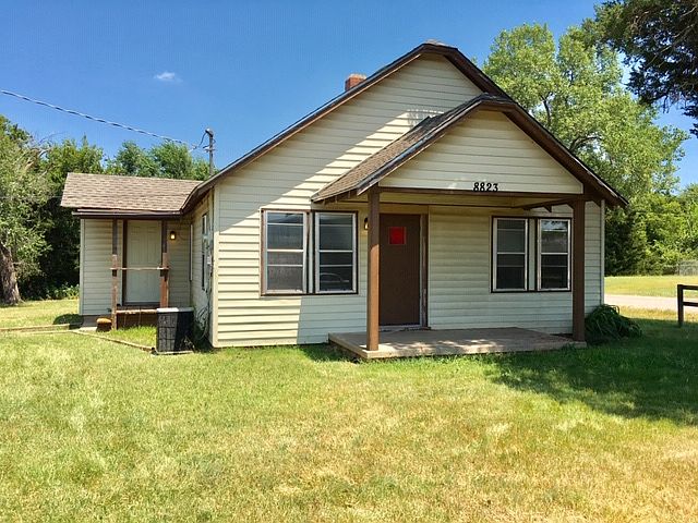 1st image of 8823 NE 50th St