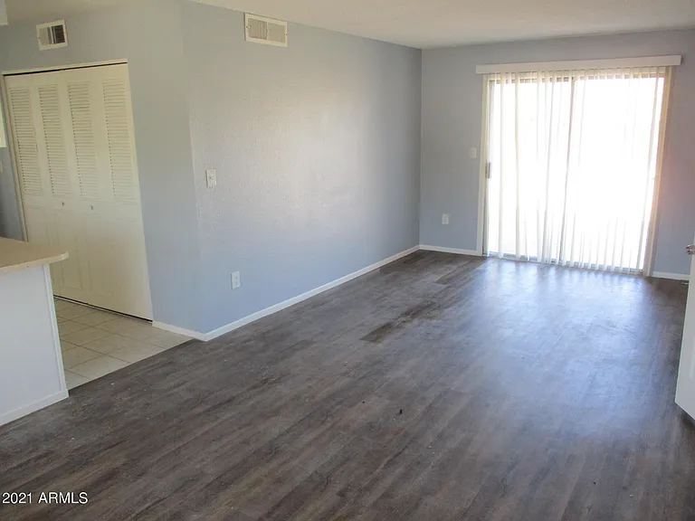 6014 S College Ave — Photo 8