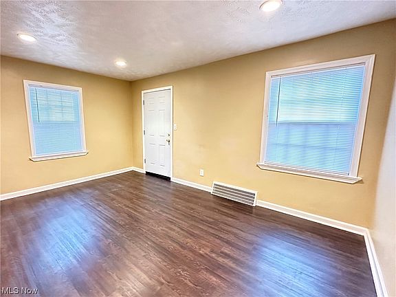 2nd image of 4353 Lee Heights Blvd