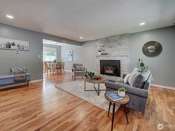 5th image of 8110 5th Avenue NE