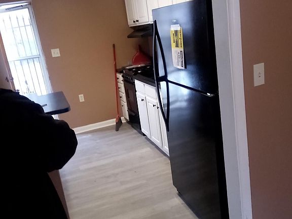 4th image of 427 Carver Dr