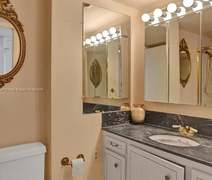 18051 Biscayne Blvd #304 — Photo 35
