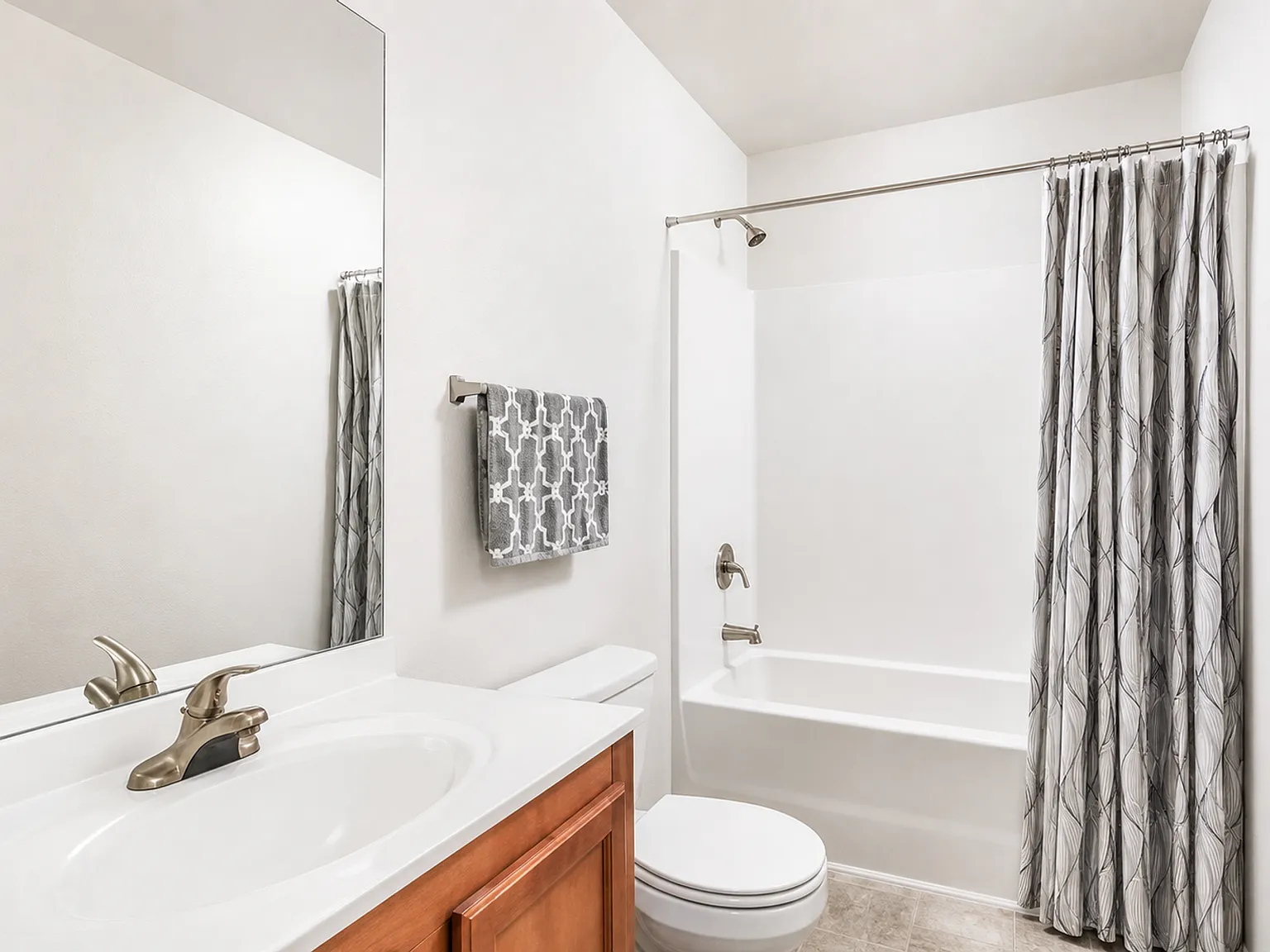 Campus Pointe Apartments — Photo 2