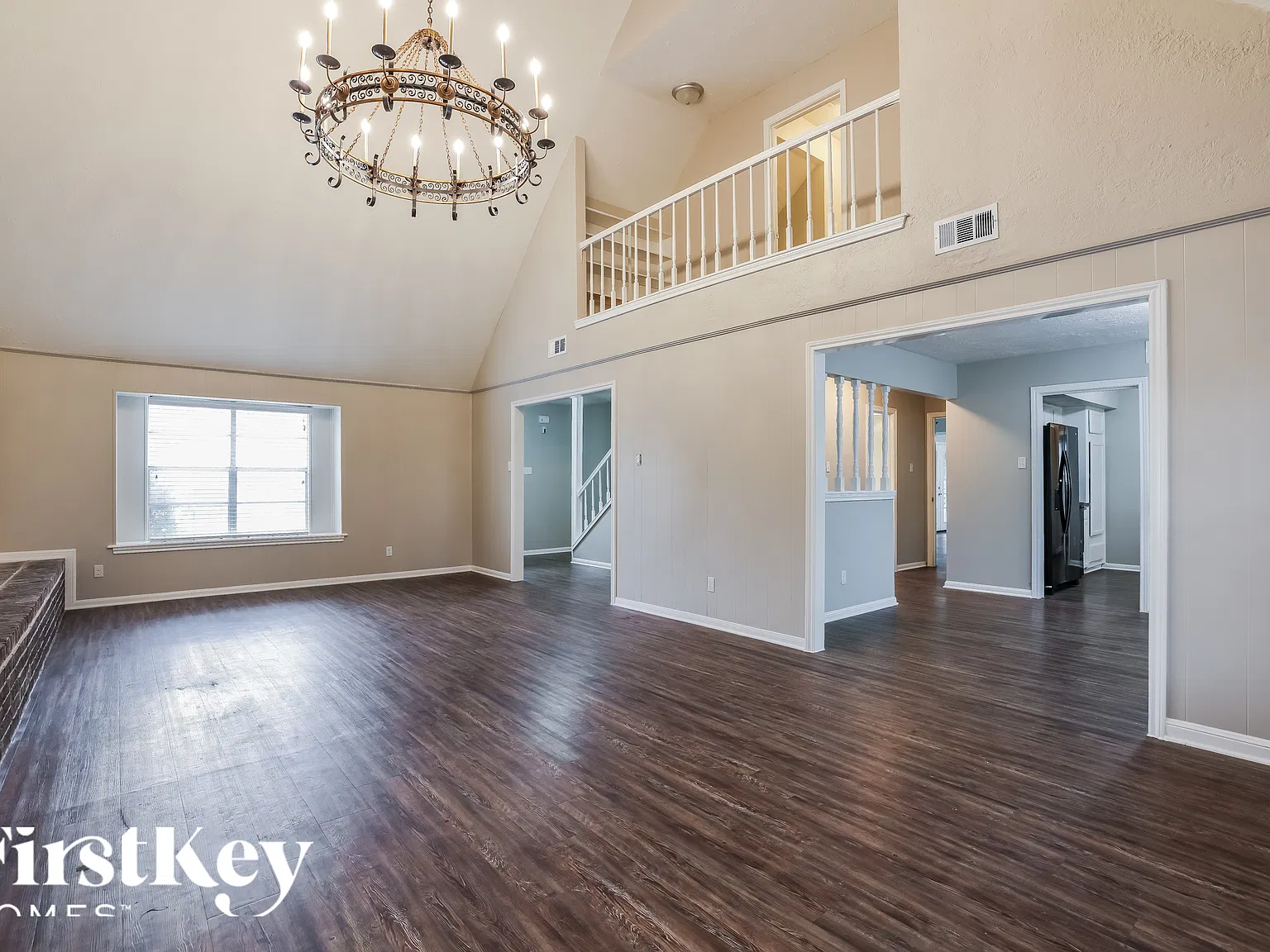 5 bed, 2.5 bath, 2920 sqft, $3,005 — Photo 3