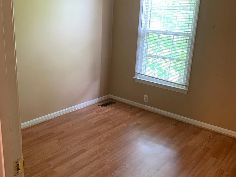 12034 Stallion Ct — Photo 10