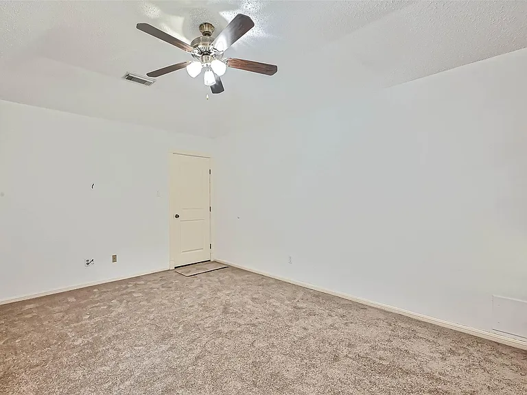 2922 Lakefield Way — Photo 33