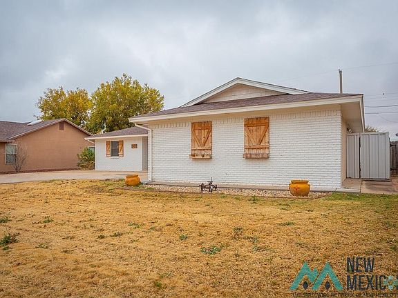 3rd image of 2105 W Briscoe Ave