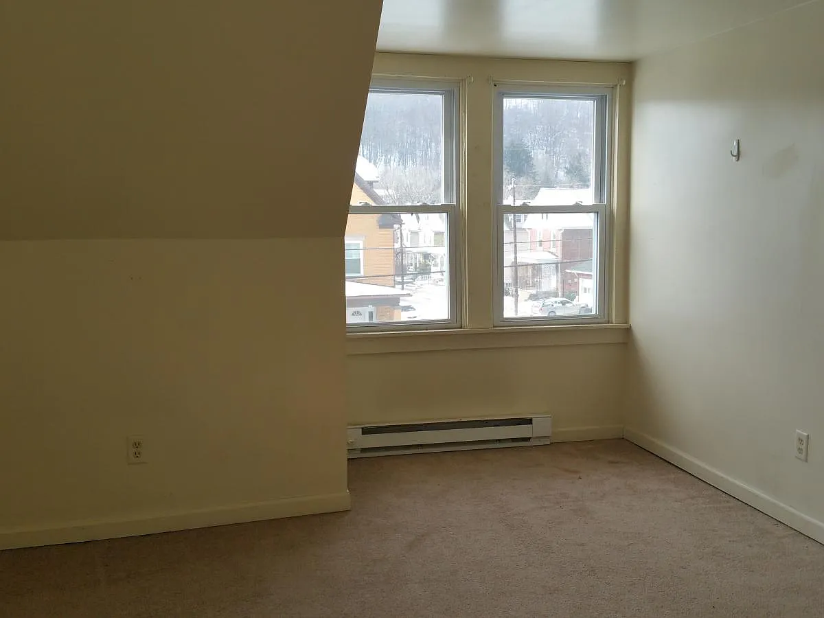 345 Mercer Street — Photo 4