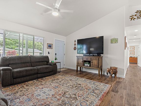 3rd image of 16-2067 Woodrose Dr