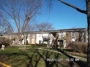 2400-103 Light Rd, Oswego, IL 60543