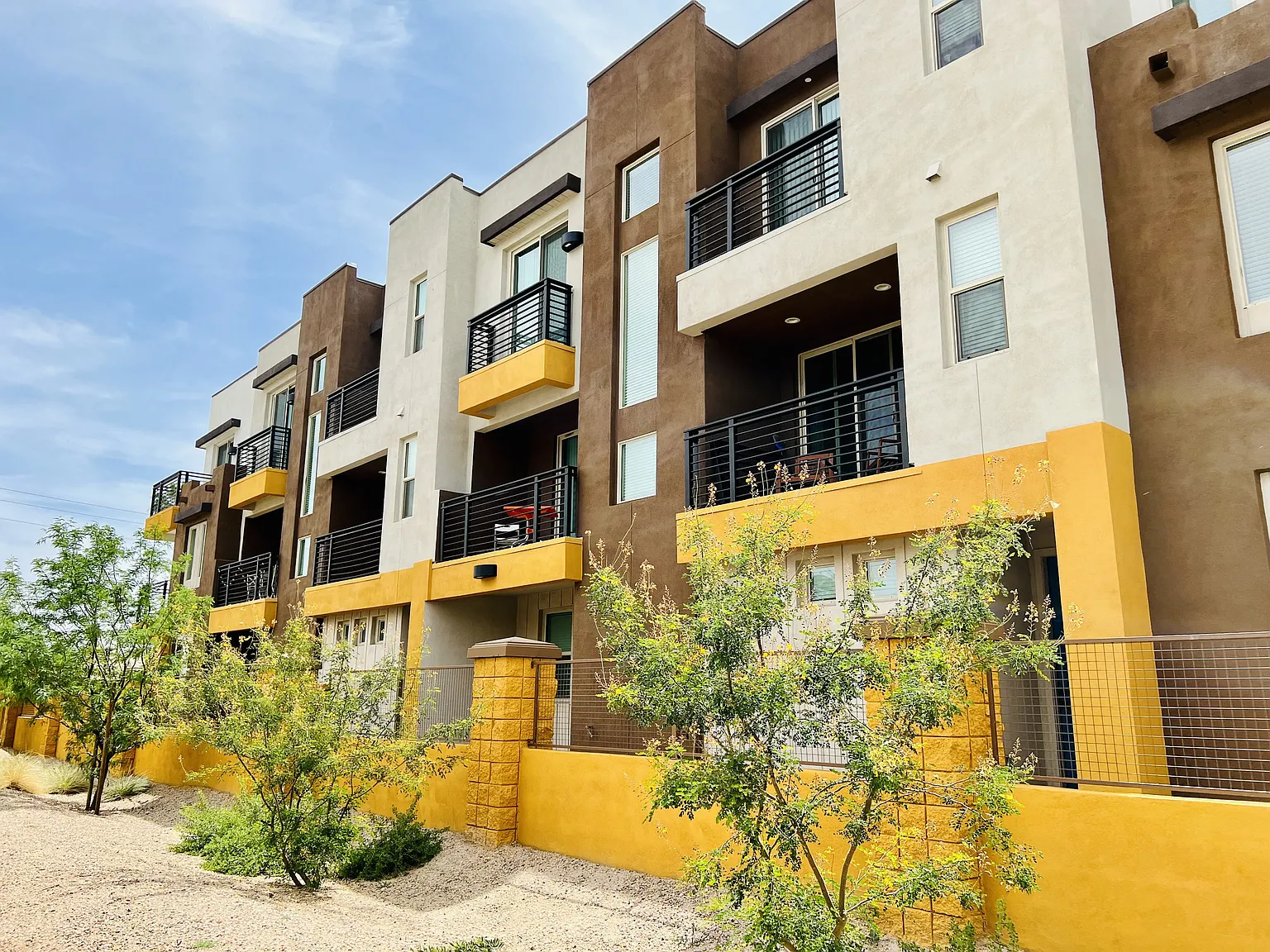 Scottsdale Hayden Townhomes — Photo 4