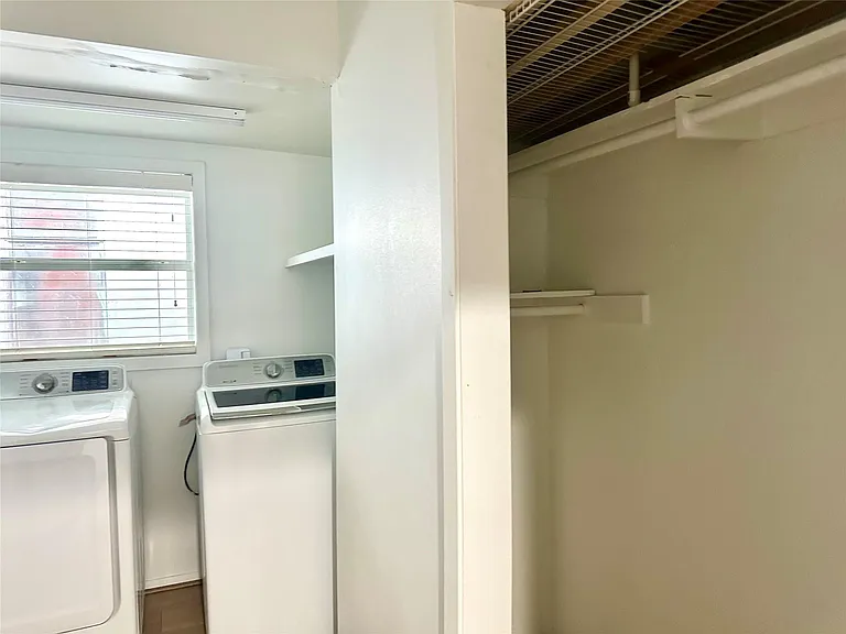 5223 Schuler St — Photo 22