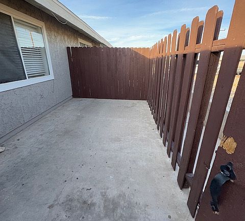 2nd image of 5020 S La Calzada Dr #2