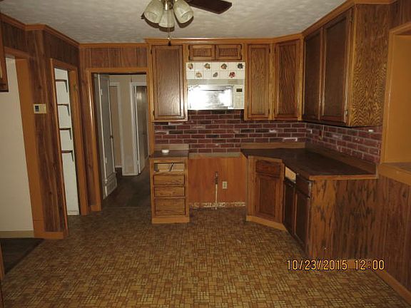 4th image of 4950 Durbin Ave