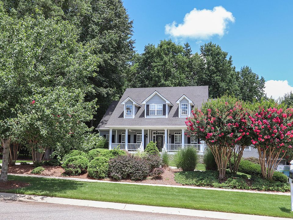 1st image of 160 Highland Park Dr
