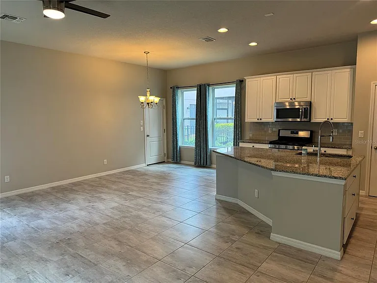 5912 Village Center Dr — Photo 18