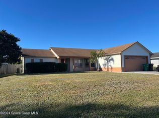 2474 SE Stonecrop St, Pt Saint Lucie, FL 34953