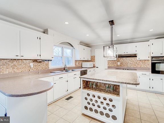 Island with custom wine rack