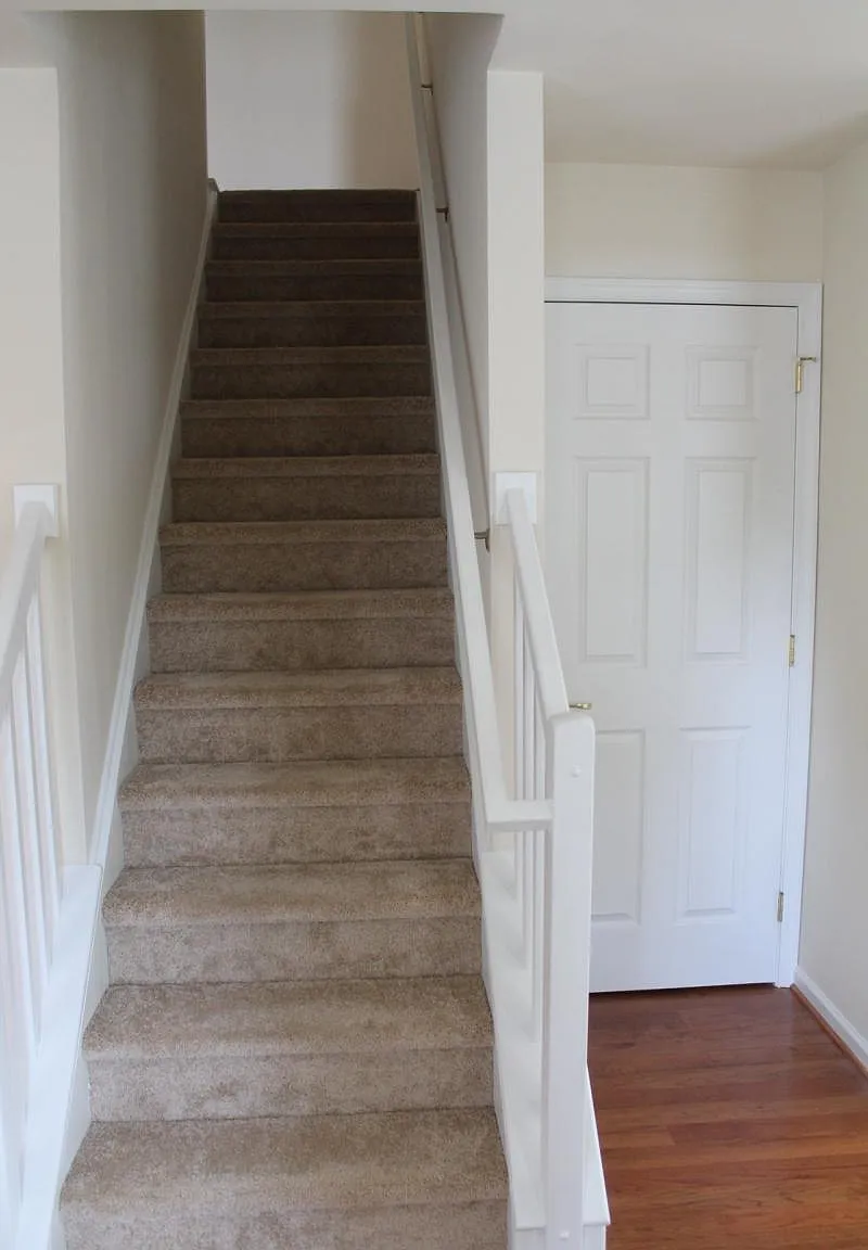 43 Granite Ln — Photo 2