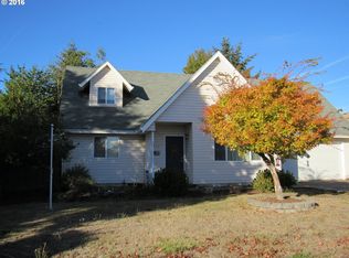 711 Oak St, Molalla, OR 97038