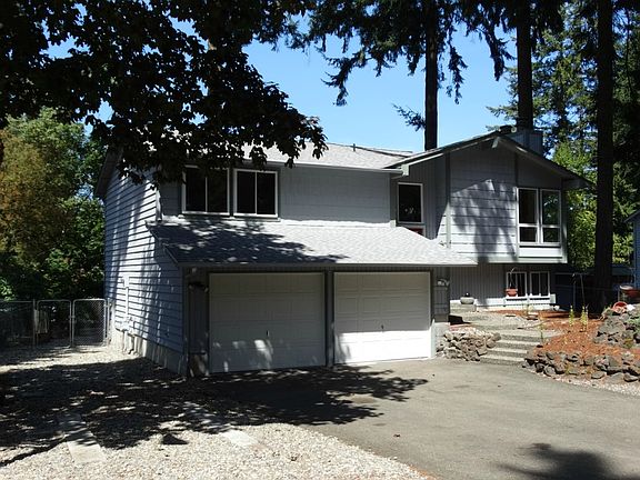 2nd image of 3137 La Linda Ct SE