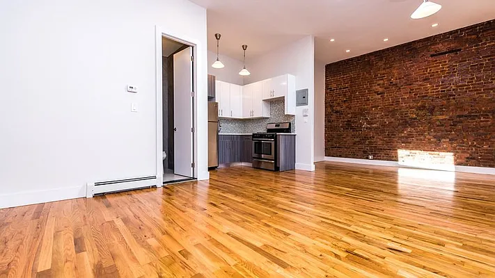 Rented by Nooklyn NYC LLC | media 17
