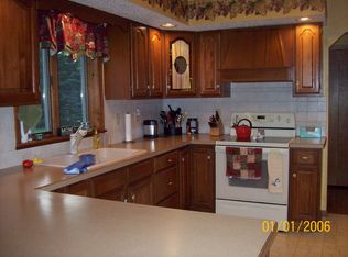 480 E Johnson Rd, Ithaca, MI 48847