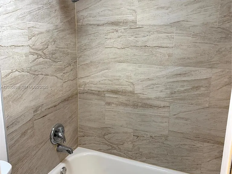 802 NW 87th Ave #321 — Photo 19