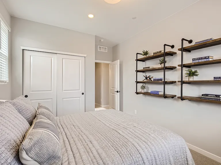 743 Pokeweed Ln — Photo 8