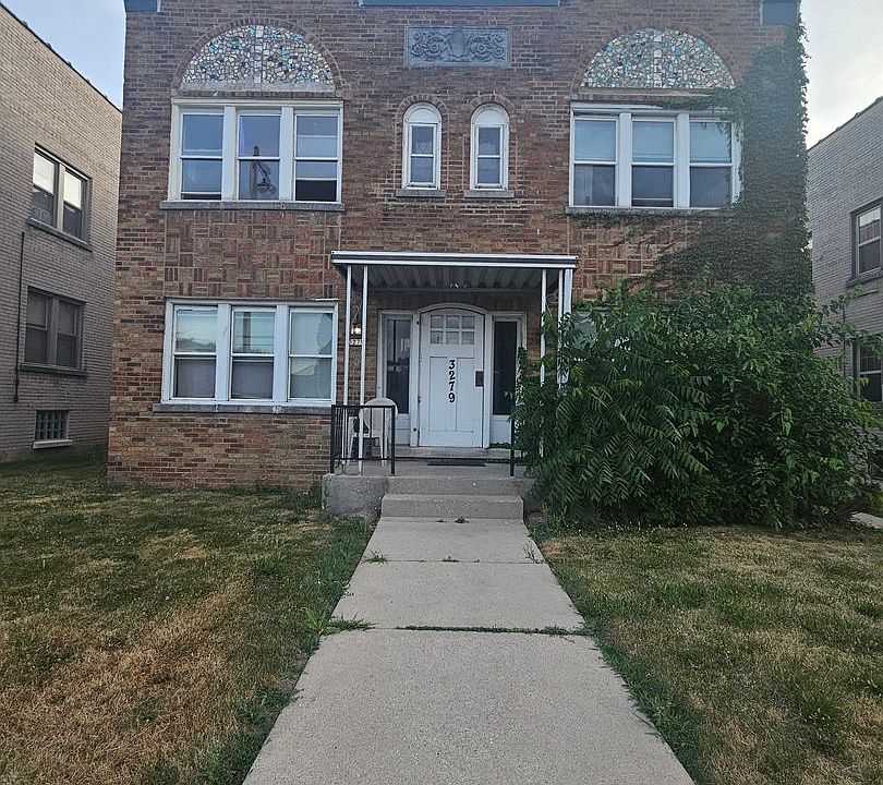 1st image of 3279 S Kinnickinnic Ave #5