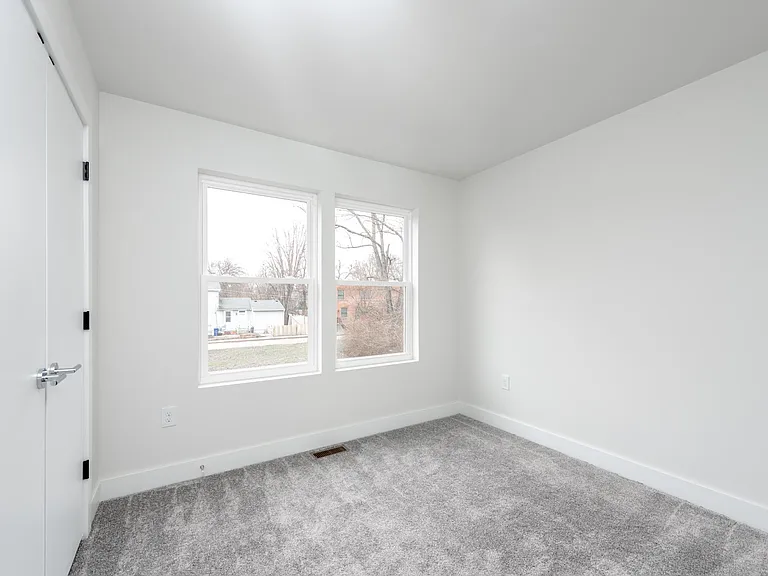 1022 E Rich St — Photo 20