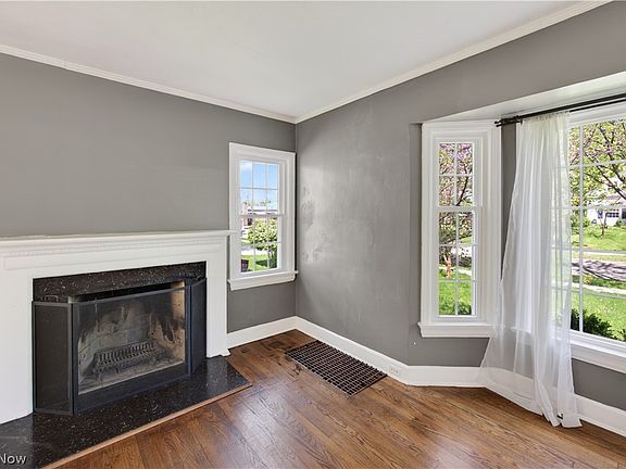4th image of 20426 Almar Dr