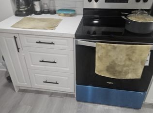 1372 Rebecca St, Oakville, ON L6L 1Z4