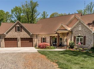 7850/7852 Sutter Rd, Greensboro, NC 27455