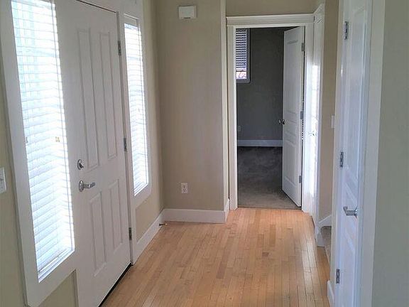 2nd image of 1525 Cottonwood Ave