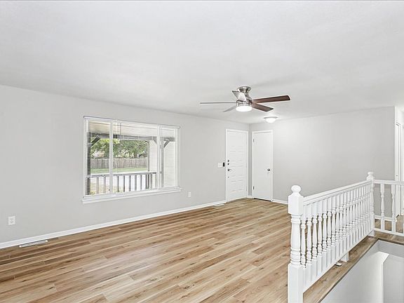 3rd image of 5411 S Saint Francis Ave