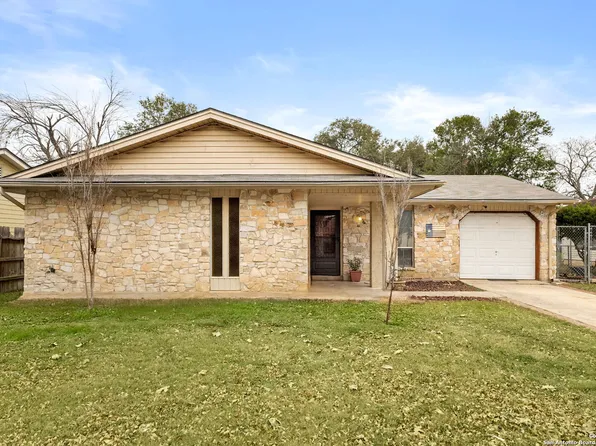 404 BEVERLY DR, Schertz, TX 78154