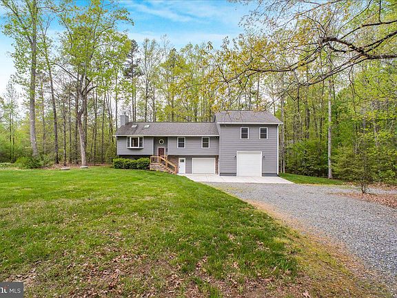 2nd image of 10464 Eisenhower Dr
