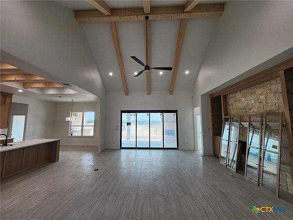 5th image of 302 Rodeo Rd