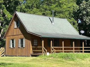 11 Cedar Ln N, Putnam, IL 61560