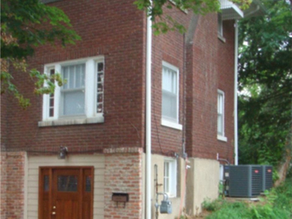 Entry Door w/Personal Parking