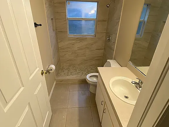 9852 Bayboro Bridge Dr — Photo 17