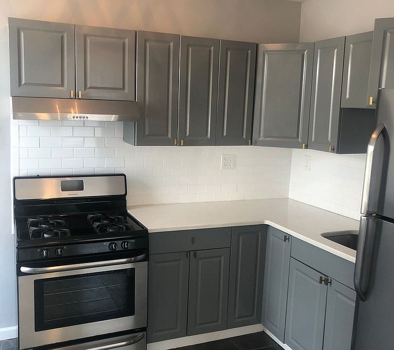 1st image of 119 1st St #1