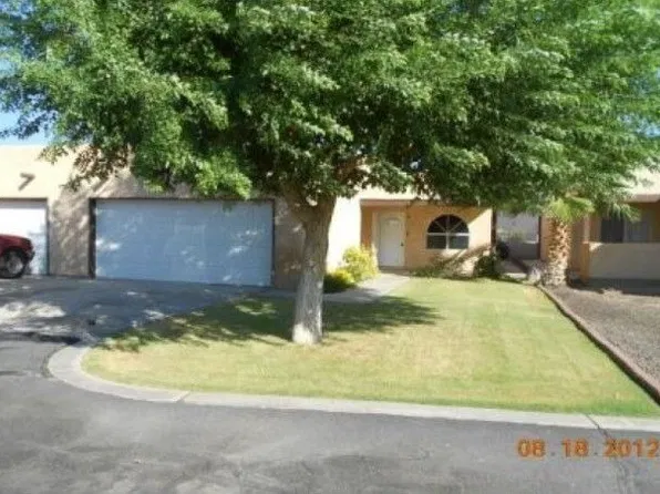 690 N Bingham Ave, Somerton, AZ 85350