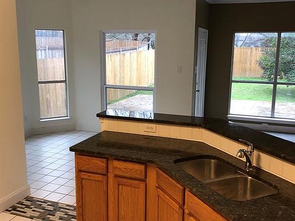 4th image of 7018 Echo Lake Ct