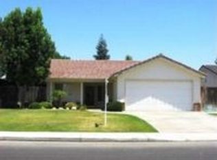5600 Summer Villa Dr, Bakersfield, CA 93313