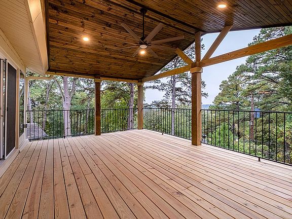 Deck off kitchen den w/view