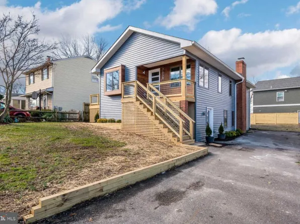 7666 Cedar Dr, Pasadena, MD 21122