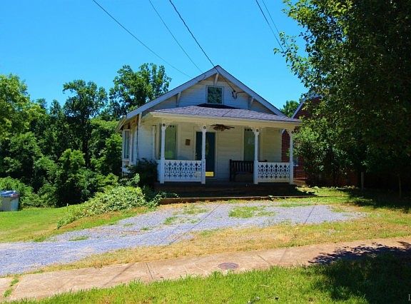 3rd image of 423 Warren Ave
